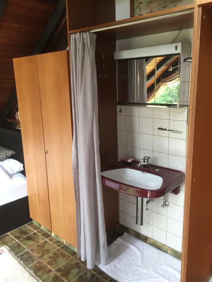 Duesseldorfer Privatzimmer Екстер'єр фото