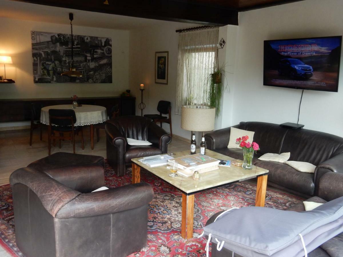 Duesseldorfer Privatzimmer Екстер'єр фото